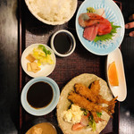 矢田や - エビフライと刺身定食