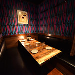 肉バル×チーズ シュラスコ ボンバーミート 新宿店