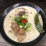 久留米ラーメン　玄竜 - 玄龍豚骨ラーメン 700円なり