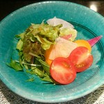 TEPPAN DINING KAMIYA - サラダです。