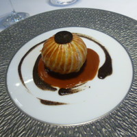 ブラン ルージュ - ☆☆☆☆丸ごと黒トリュフ フォワグラ 鴨の生ハム パイ包み焼＜手鞠風＞