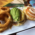Cheeseburger - オニオンリング/チーズバーガーアボカド