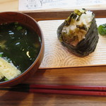 Kiyomizu Stand - 高菜のおにぎりとお味噌汁をお願いしました