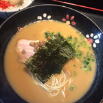 Shodai Memmatsu - ベジポタ豚骨醤油らーめん¥770   味玉ミニライス  ランチサービス