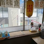 北海道唐揚げ　えぞ丸 - 店内