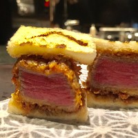 麻布 kumasan - 近江牛のヒレ肉を使用した特製のカツサンド（クマサンド）