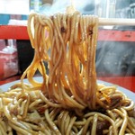 新ちゃん - 焼そば　麺リフト