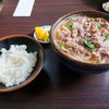 坂根食堂 - 料理写真:2019年1月　肉うどん大盛り（750円）と小ライス（180円）