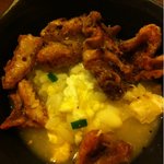 炭火焼鳥ていじ - 鶏雑炊に皮塩を入れて