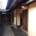 モトイ - エントランス