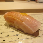 すし宮川  - ブリ