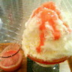 埜庵 - 苺みるく800円（シロップかけた図）*2009.01