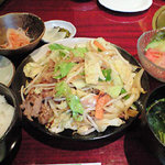Tajimatei - 日替わりランチ（牛肉の野菜炒め）