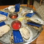 BOSTON Seafood Place - 生牡蠣６種盛り合わせ