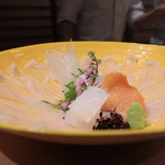 八寸 - てっさ、赤貝、槍烏賊、鯛