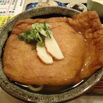 いろりやまんま - 大きなお揚げさんのきつねうどん￥480