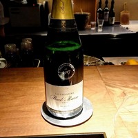 ワインと和食 みくり - 最初はシャンパーニュ、ポール・バラ