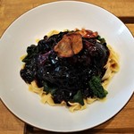 自然派中華 クイジン - 季節の麺セット 牛頬肉とビーツの柔らか煮と縮みホウレンソウの餡掛け和えそば タリアテッレ