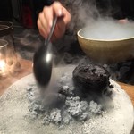 Paris Hawaii - 火山をイメージ