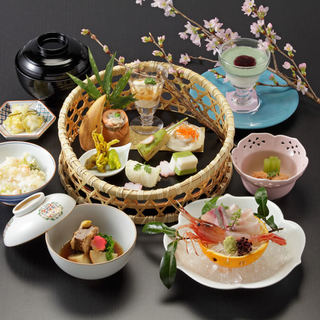 平日限定お昼の忘年会プラン ２名様 個室確約 お造りや名物 治部椀 お食後まで 早蕨a 大志満 銀座コア店 おおしま 銀座 懐石 会席料理 食べログ