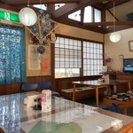 よってこ - 店内