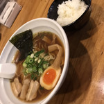 たんたん - 醤油ラーメン