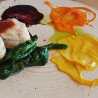 THE GATEHOUSE - 魚料理の｢アンコウのポワレ ３種の人参のローストとそのピューレソース｣