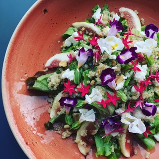 景色だけではない！テーブルを彩る一皿☆