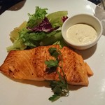 ビア ネクスト - アトランティックサーモンのステーキ