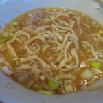 ラーメン二郎 - 結構な量のネギ