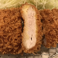 とんかつ まい泉 青山本店 - 火がしっかりと通っています。