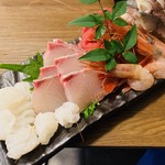 錦江湾 - お刺身の盛り合わせ。