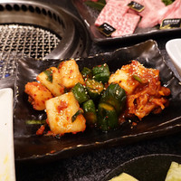 牛兵衛 草庵 池袋西口店 - キムチ三種盛り