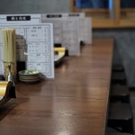 大衆 酒場 けいじ - 広めのテーブル