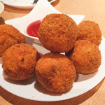 スパイシービストロ タップロボーン 南青山本店 - 