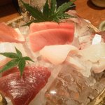魚 しんのすけ - 201110　鯖　鯛　鰆　鮪　きんき　鰹　太刀魚　刺身7点盛