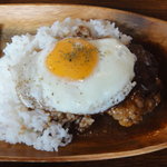 パントリー コヨーテ - ハンバーグステーキ・ロコモコ