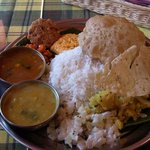 南印度ダイニング ポンディバワン - ランチミールス