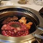 焼肉八坂 - 