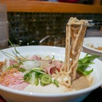ダイナsoul - 中太縮れ麺！