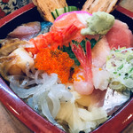 誠寿司 - 海鮮ちらし ¥864