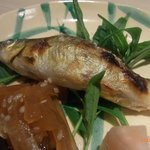 くろぎ - 琵琶湖産活け鮎の塩焼き一丁　たで酢　新生姜