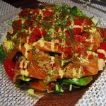 ビストロ ダイア - 北海道　石狩産自家製サーモンマリネのサラダ