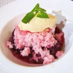 ビストロ ダイア - イチジクの赤ワイン煮のコンポート　冷たいシャーベットをのせて