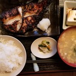 Tatsumi - (確か)鯛の粕漬定食(980円)