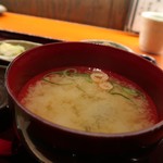 傳 - 鉄火丼1000円