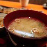 傳 - 本日の定食800円