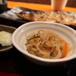 傳 - 本日の定食800円