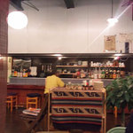 マゴコロ - カウンターもあります。