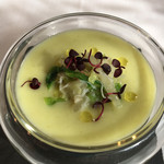 プレヴナンス - 白菜の冷製スープ　蟹、玉ねぎのフラン 冬の冷製スープもいいですね。蟹身たっぷり。こちらもさわやか、優しい味わいです。